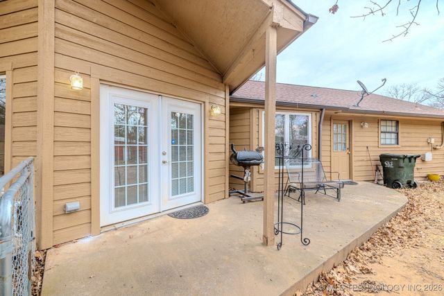 1544 N Lakeview Avenue, Mannford, OK 74044
