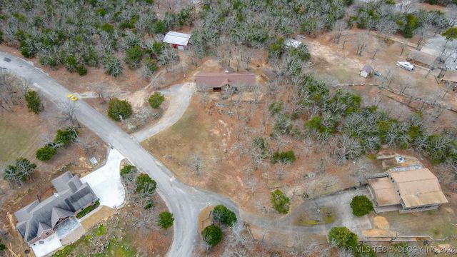 1544 N Lakeview Avenue, Mannford, OK 74044