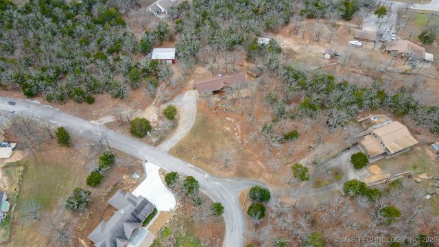 1544 N Lakeview Avenue, Mannford, OK 74044