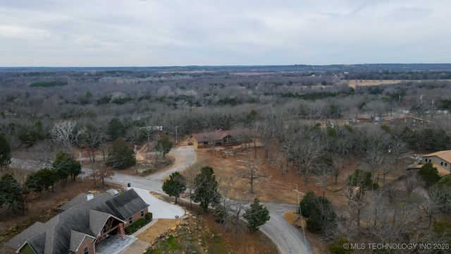 1544 N Lakeview Avenue, Mannford, OK 74044