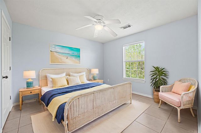 7228 Highland Bayou Drive, Hitchcock, TX 77563