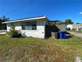 1746 Pacific AVE, North Fort Myers, FL 33903