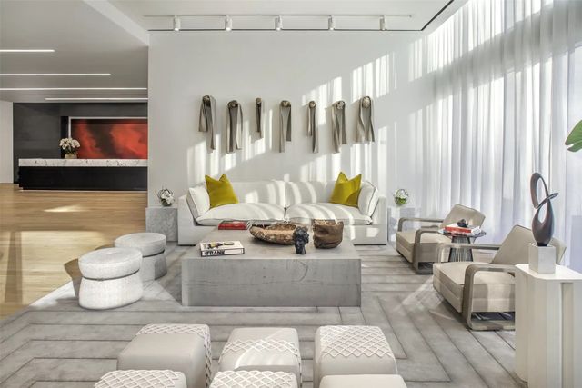 1801 N Pearl Street 502, Dallas, TX 75201
