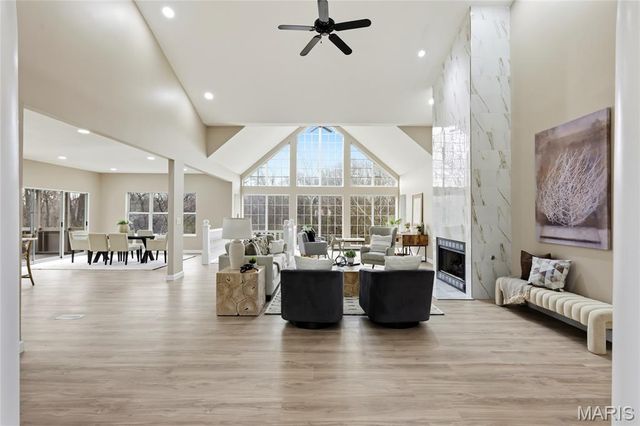 16038 Pierside Lane, Ellisville, MO 63021