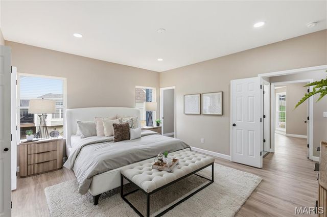 16038 Pierside Lane, Ellisville, MO 63021