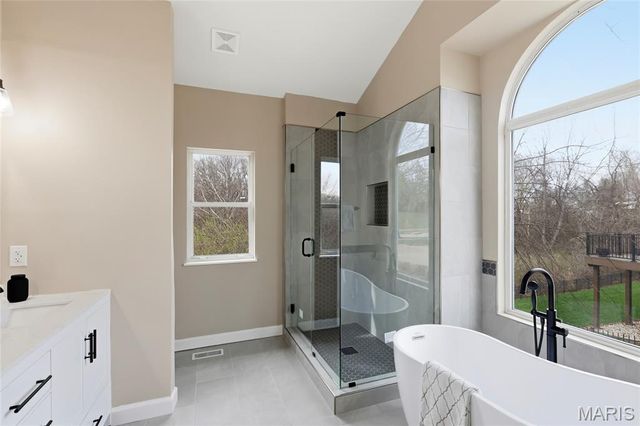 16038 Pierside Lane, Ellisville, MO 63021