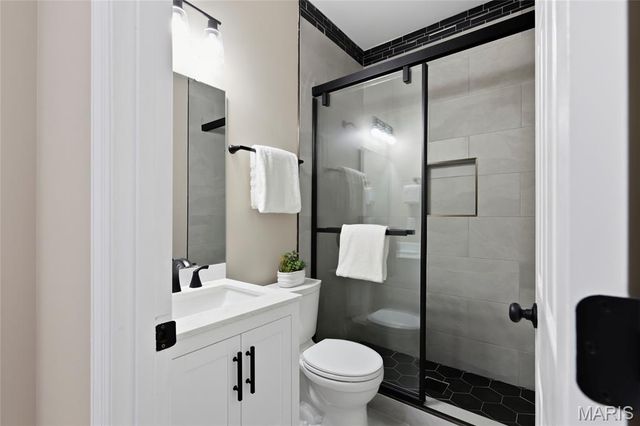 16038 Pierside Lane, Ellisville, MO 63021