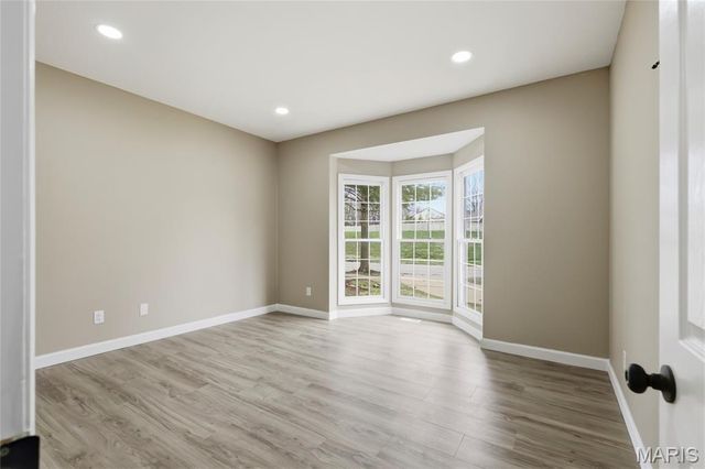 16038 Pierside Lane, Ellisville, MO 63021