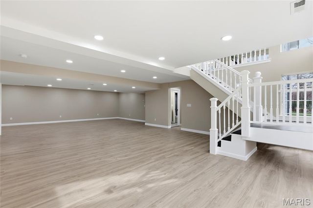 16038 Pierside Lane, Ellisville, MO 63021