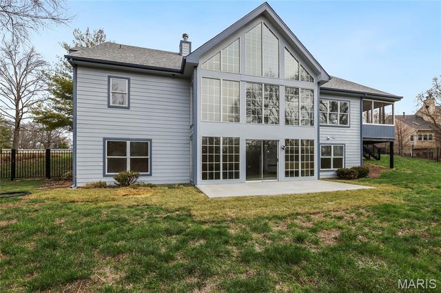 16038 Pierside Lane, Ellisville, MO 63021