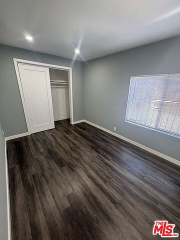 2911 W Florence Avenue APT, Los Angeles, CA 90043