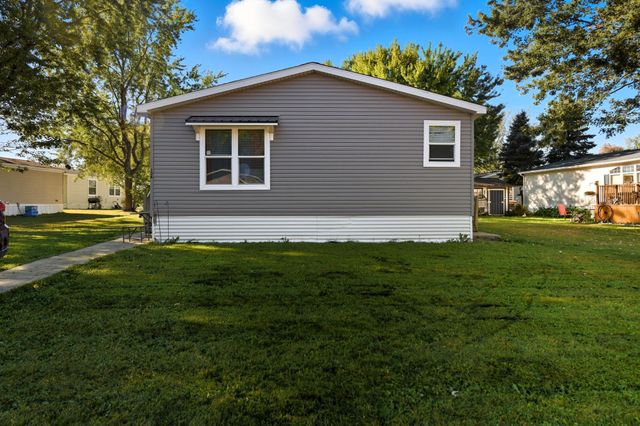 134 Anthony Drive 31, Lakeville, MN 55044