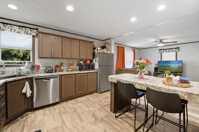 134 Anthony Drive 31, Lakeville, MN 55044