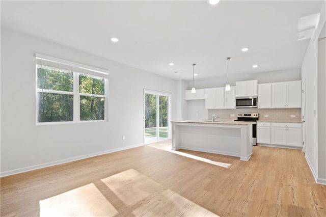785 Summerwood Lane, Dawsonville, GA 30534