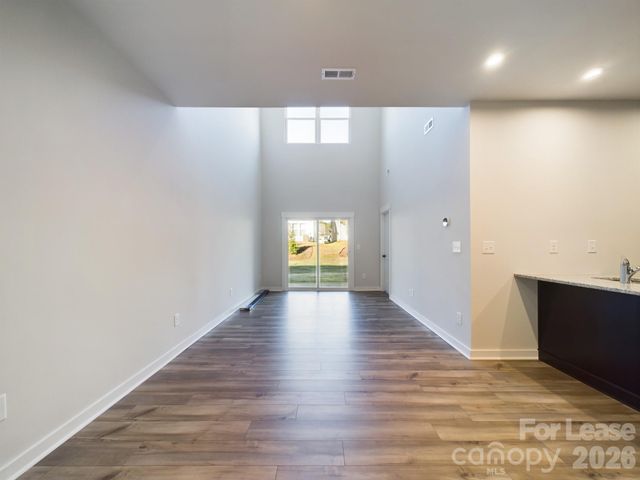 9525 Munsing Drive, Charlotte, NC 28269