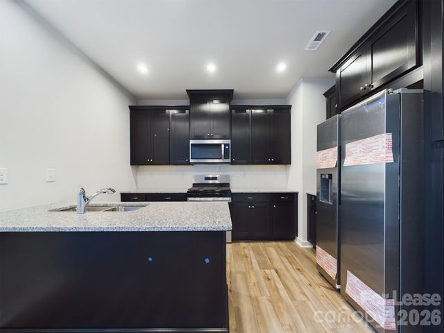 9525 Munsing Drive, Charlotte, NC 28269