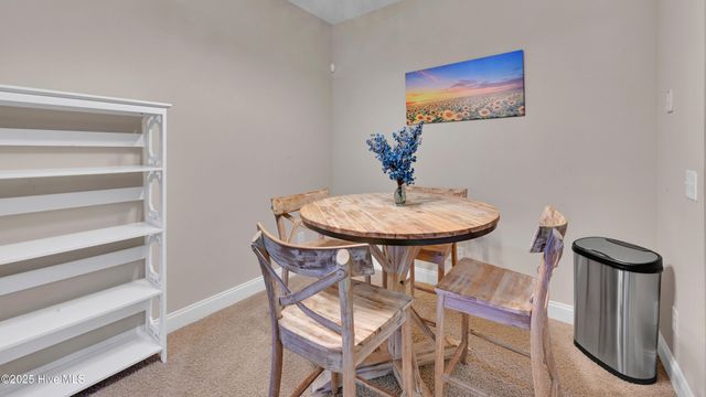 1944 Tara Court 203, Greenville, NC 27858