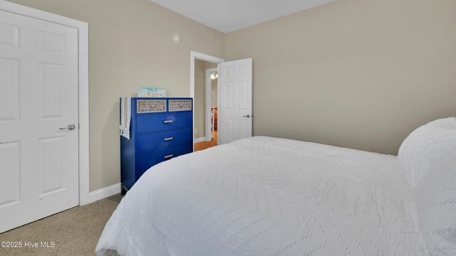 1944 Tara Court 203, Greenville, NC 27858