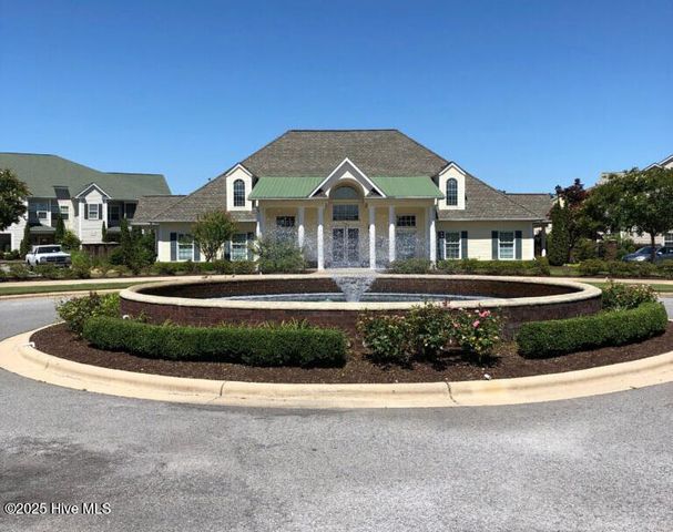 1944 Tara Court 203, Greenville, NC 27858