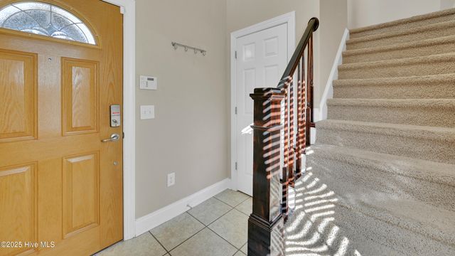 1944 Tara Court 203, Greenville, NC 27858