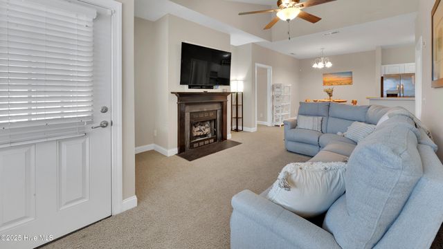 1944 Tara Court 203, Greenville, NC 27858