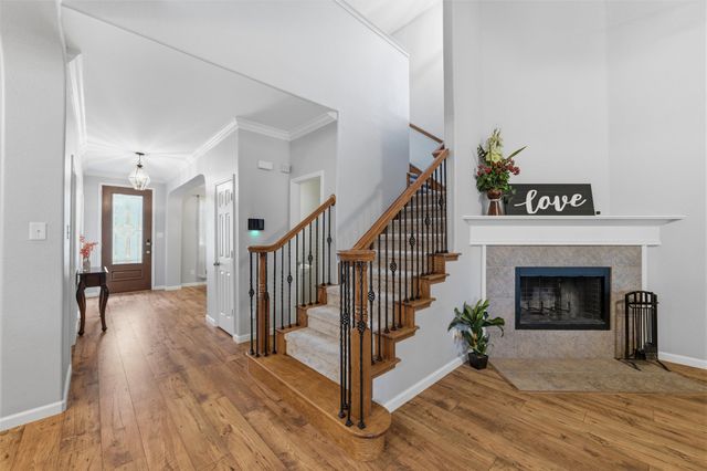 1121 Linden Drive, Burleson, TX 76028