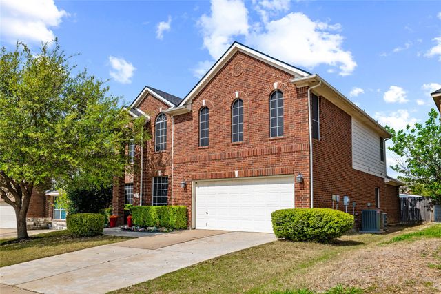 1121 Linden Drive, Burleson, TX 76028