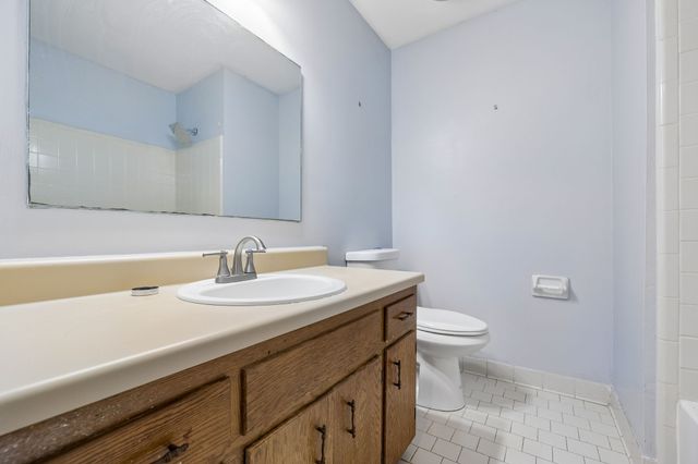 555 N DuPont Ave Apt D92, Madison, TN 37115