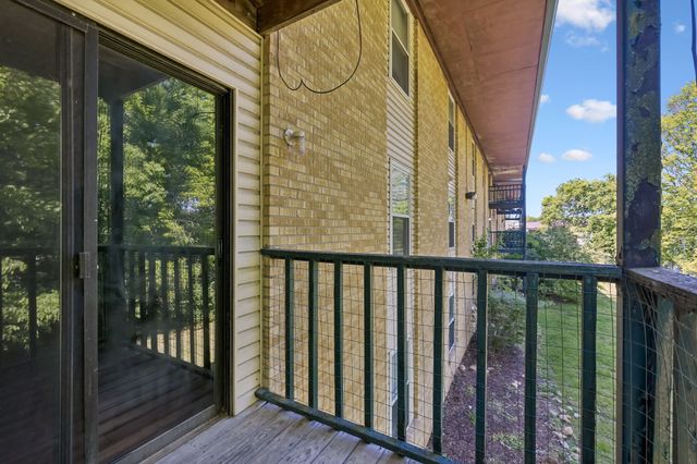 555 N DuPont Ave Apt D92, Madison, TN 37115