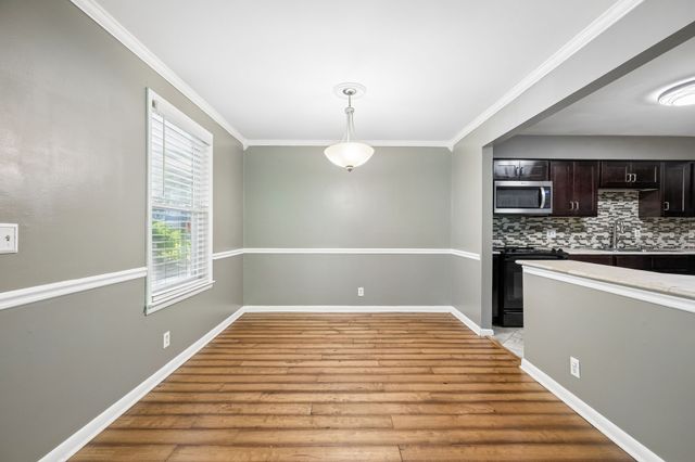 555 N DuPont Ave Apt D92, Madison, TN 37115