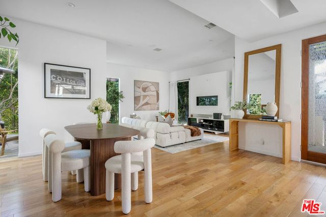 8949 Rosewood Avenue, West Hollywood, CA 90048