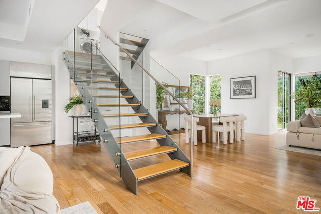 8949 Rosewood Avenue, West Hollywood, CA 90048