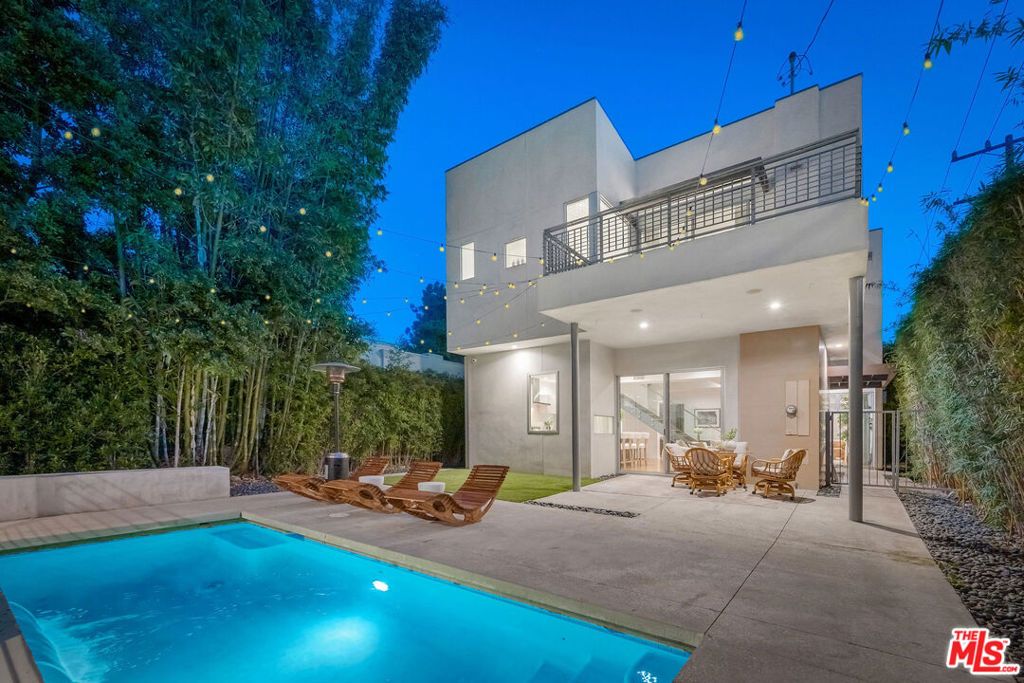 8949 Rosewood Avenue, West Hollywood, CA 90048