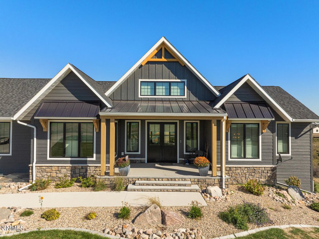 1344 42k Avenue NW, Garrison, ND 58540 photo 2