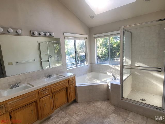 13801 Laverton Avenue, Bakersfield, CA 93314