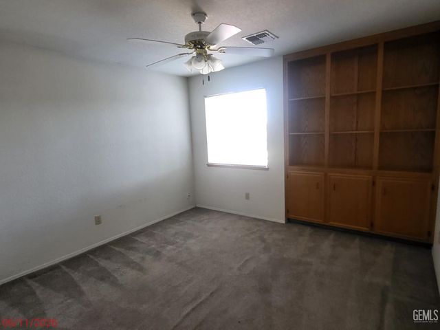 13801 Laverton Avenue, Bakersfield, CA 93314