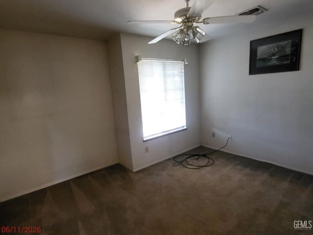 13801 Laverton Avenue, Bakersfield, CA 93314
