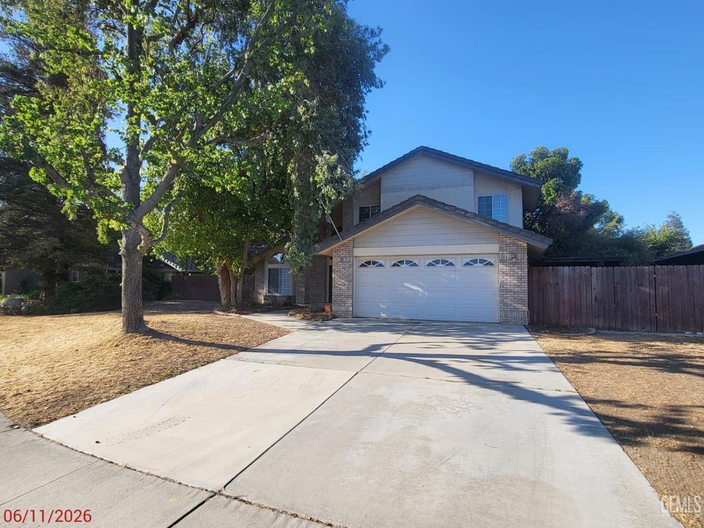 13801 Laverton Avenue, Bakersfield, CA 93314