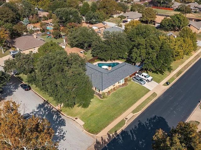 2020 Normandy Drive, Hurst, TX 76054