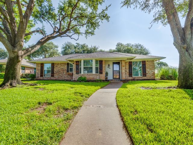 2020 Normandy Drive, Hurst, TX 76054