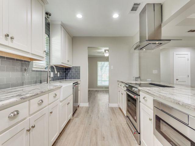 2020 Normandy Drive, Hurst, TX 76054