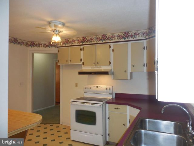 901 S 4TH AVE, Lebanon, PA 17042