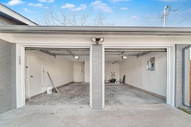 8414 Staunton DR, Austin, TX 78758