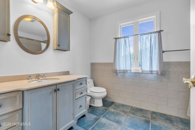 187 Coachman Drive N, Freehold, NJ 07728