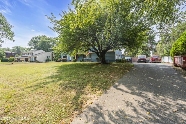 187 Coachman Drive N, Freehold, NJ 07728