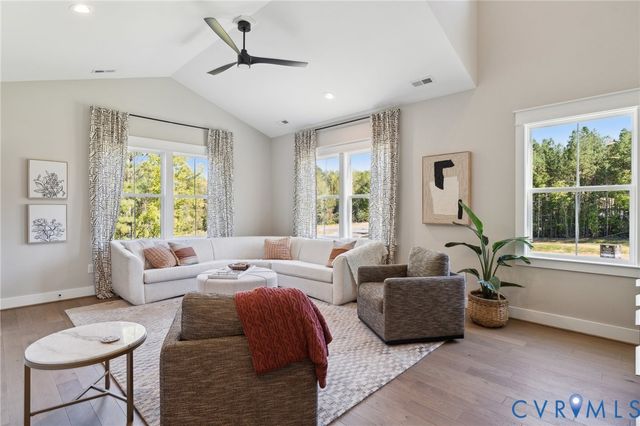 15424 Two Rivers Trl, Lanexa, VA 23089