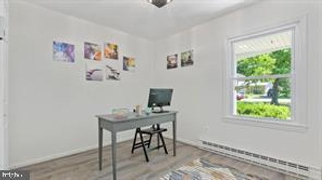 305 S LINCOLN AVE, Sterling, VA 20164