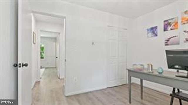 305 S LINCOLN AVE, Sterling, VA 20164