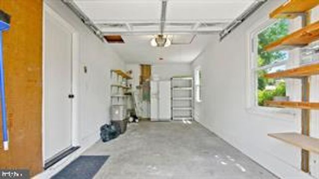 305 S LINCOLN AVE, Sterling, VA 20164