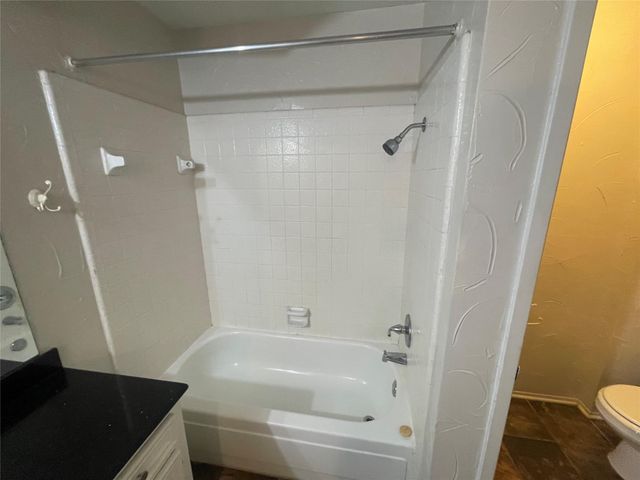 4105 Vista Road 1, Pasadena, TX 77504